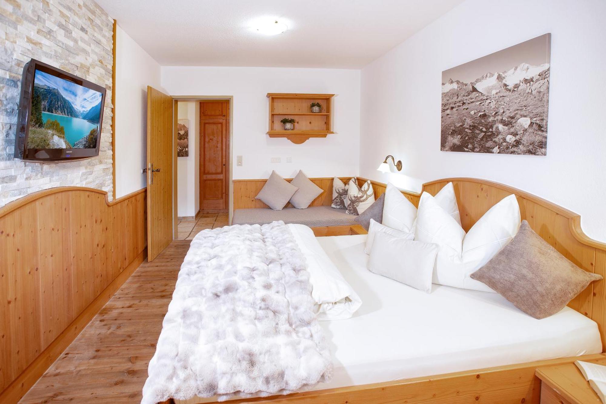 Hotel Brixnerhof Im Zillertal Schlitters Exterior foto